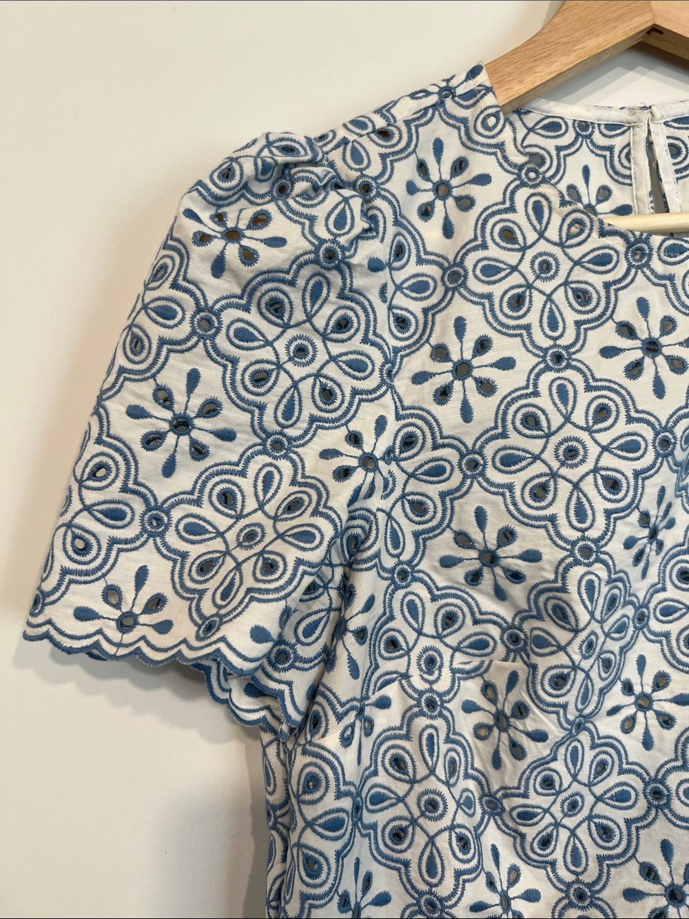 Sezane Annabelle Blouse Contrasted Embroidery Ecru Vintage Blue Size 34 / US 2 - Picture 6 of 13